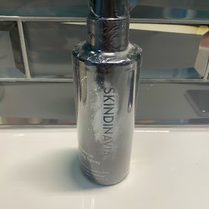 Make up setting spray